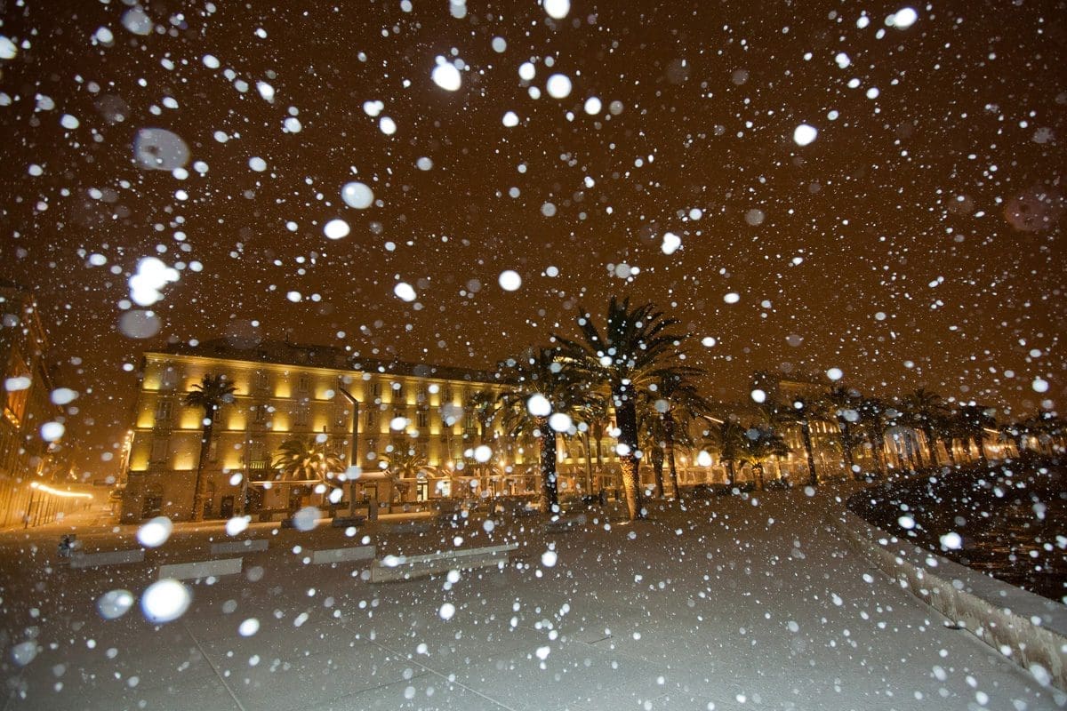 Dalmatinska snježna bajka (osvrt na prodor zime početkom veljače 2012 godine)